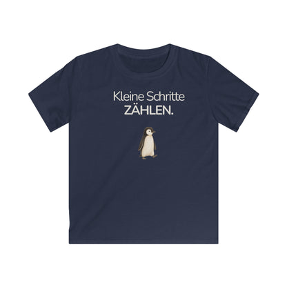 Dunkelblaues Kinder T-Shirt mit Pinguin und Spruch Kleine Schritte zählen