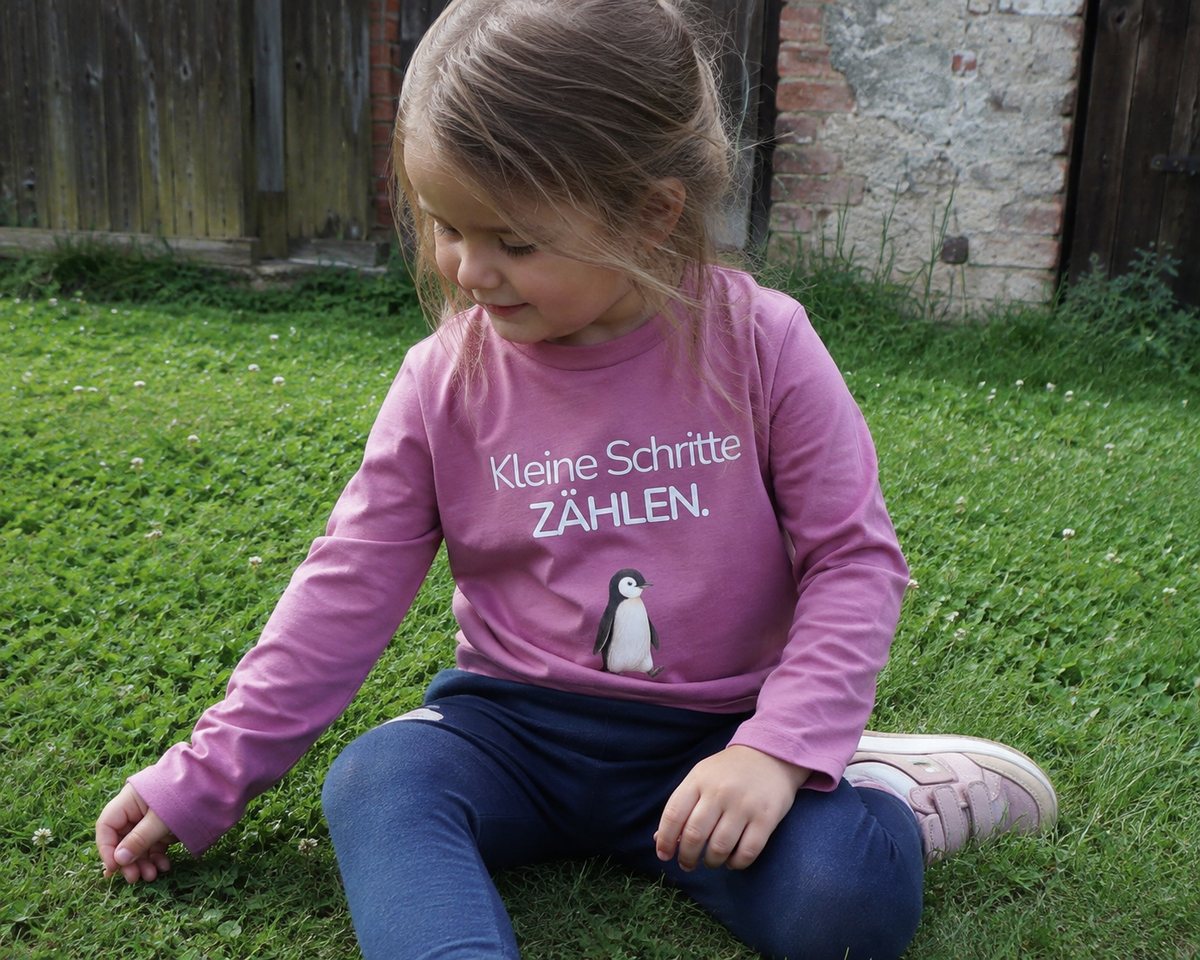 Premium Kinder Langarmshirt Pinguin „Kleine Schritte zählen"