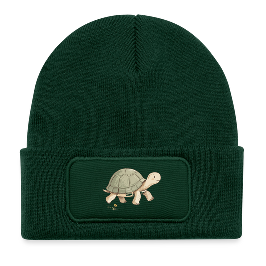 Kinder Beanie mit dem Schildkröte in dunkelgrün.